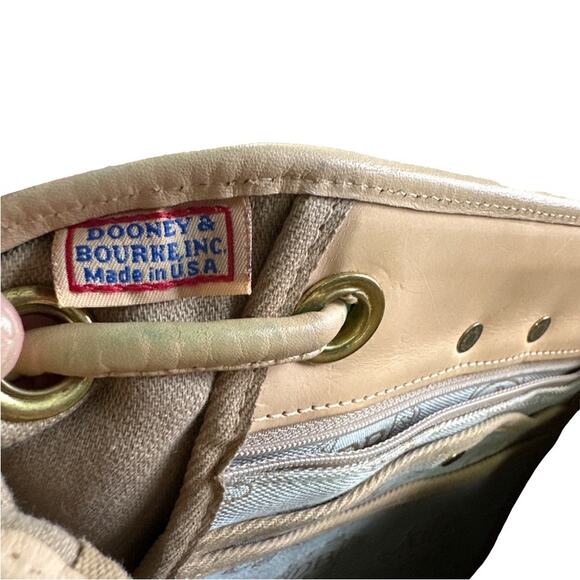 Vintage DOONEY & BOURKE Canyon Canvas and Leather Small Daypack/ Backpack - Picture 9 of 13